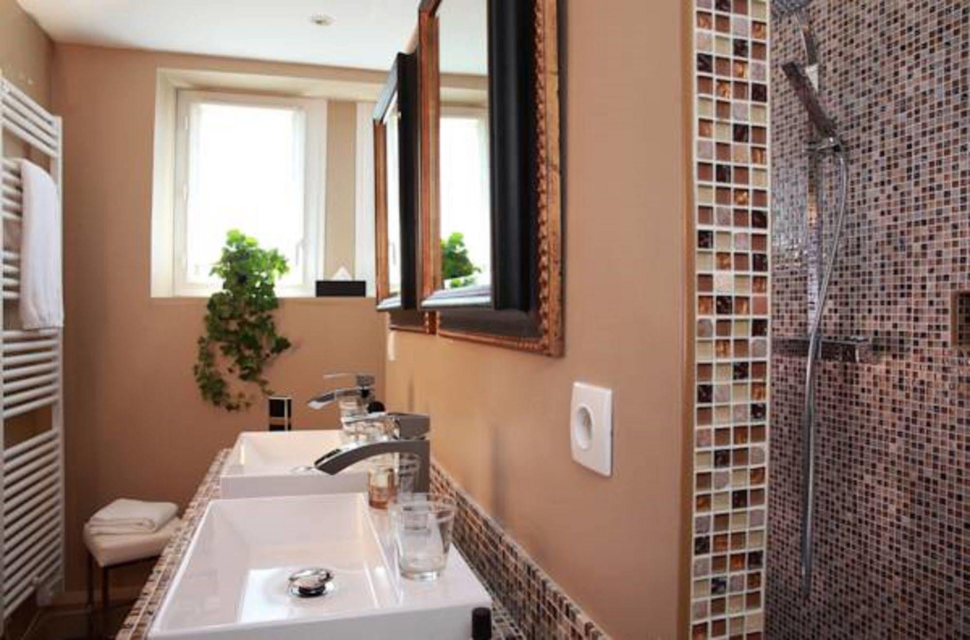 Auberge A La Bonne Idee Hotel Saint-Jean-aux-Bois  Bagian luar foto