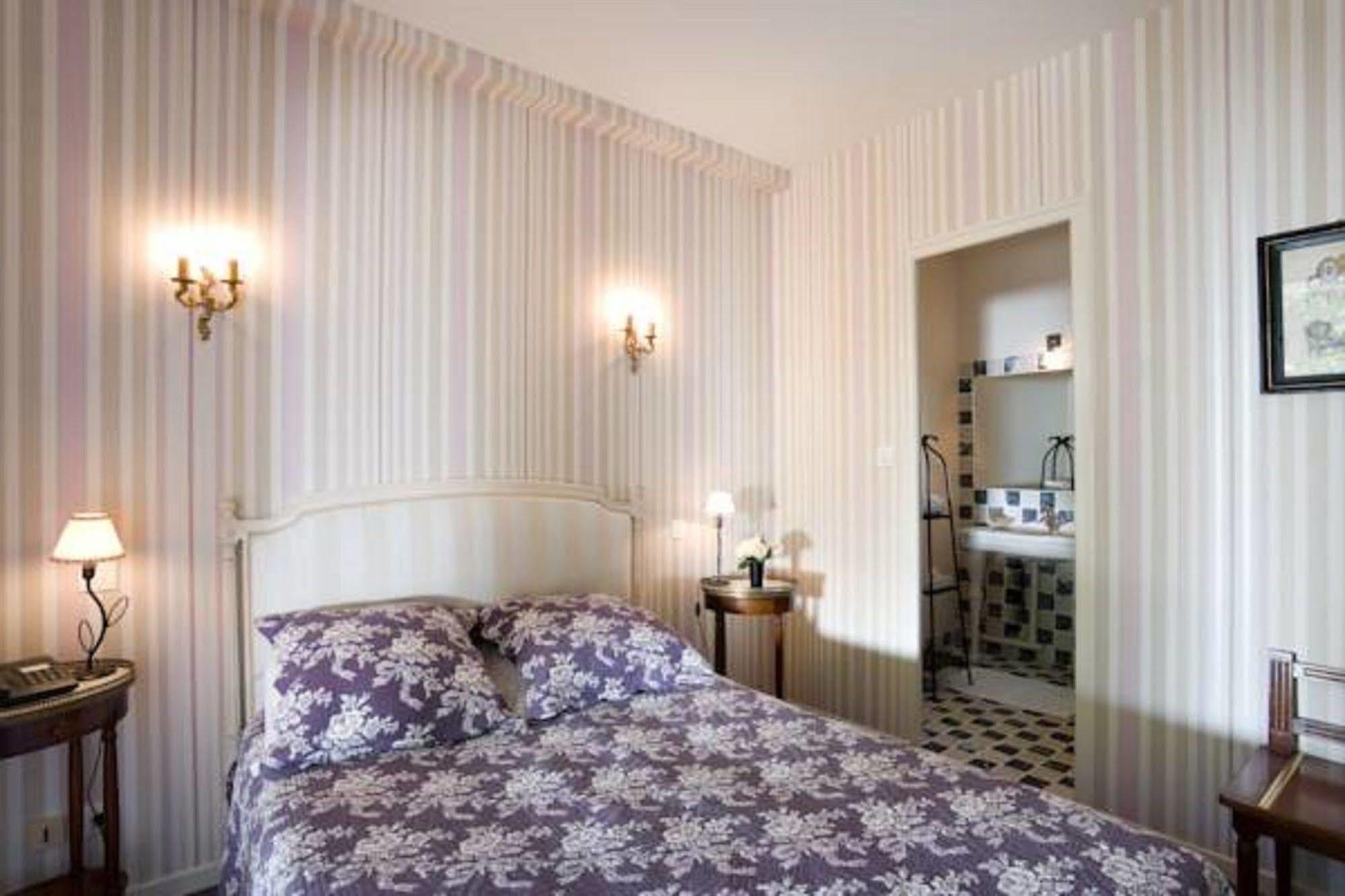 Auberge A La Bonne Idee Hotel Saint-Jean-aux-Bois  Bagian luar foto